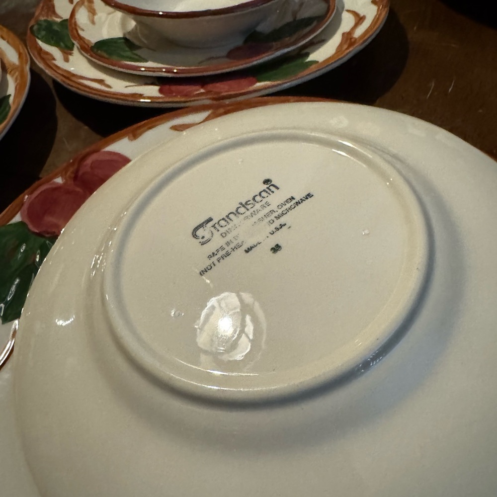 Franciscan Apple Pattern Dinnerware Collection - Picture 4 of 4